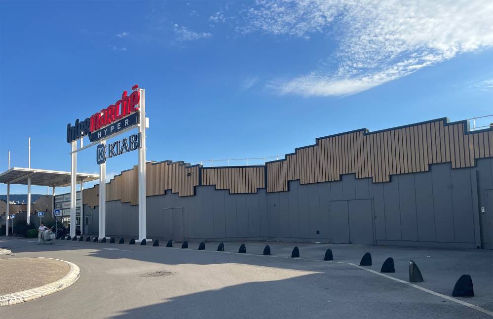 Facade - Site